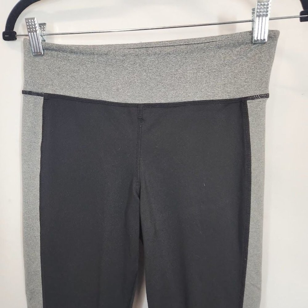 Cloudchaser Side Stripe Athletic Leggings in Black and Heather Gray - Size Large - Picture 2 of 6